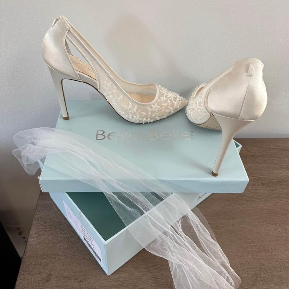 Unworn IvoryEdna Bella Belle bridal shoes